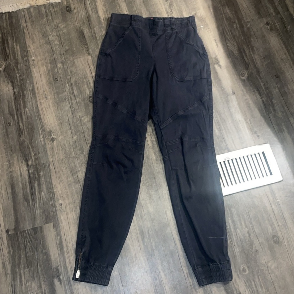Spanx stretch twill cargo jogger woman’s medium like new excellent condition - Picture 5 of 11